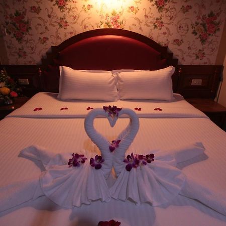 Taj Phuket Inn Patong Εξωτερικό φωτογραφία
