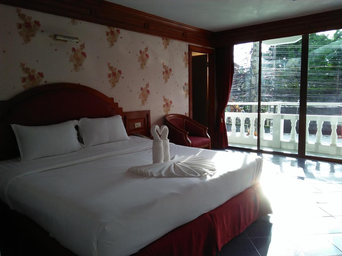 Taj Phuket Inn Patong Εξωτερικό φωτογραφία