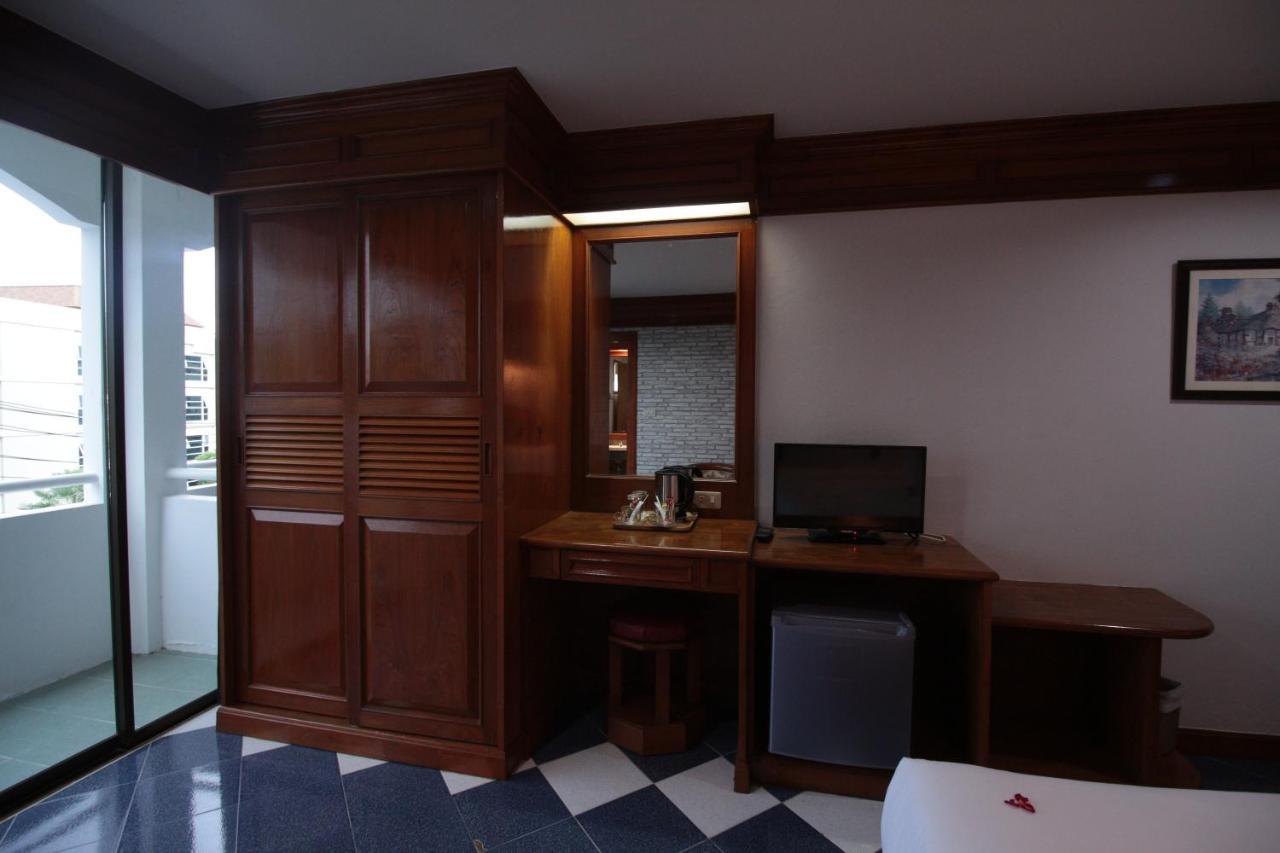 Taj Phuket Inn Patong Εξωτερικό φωτογραφία