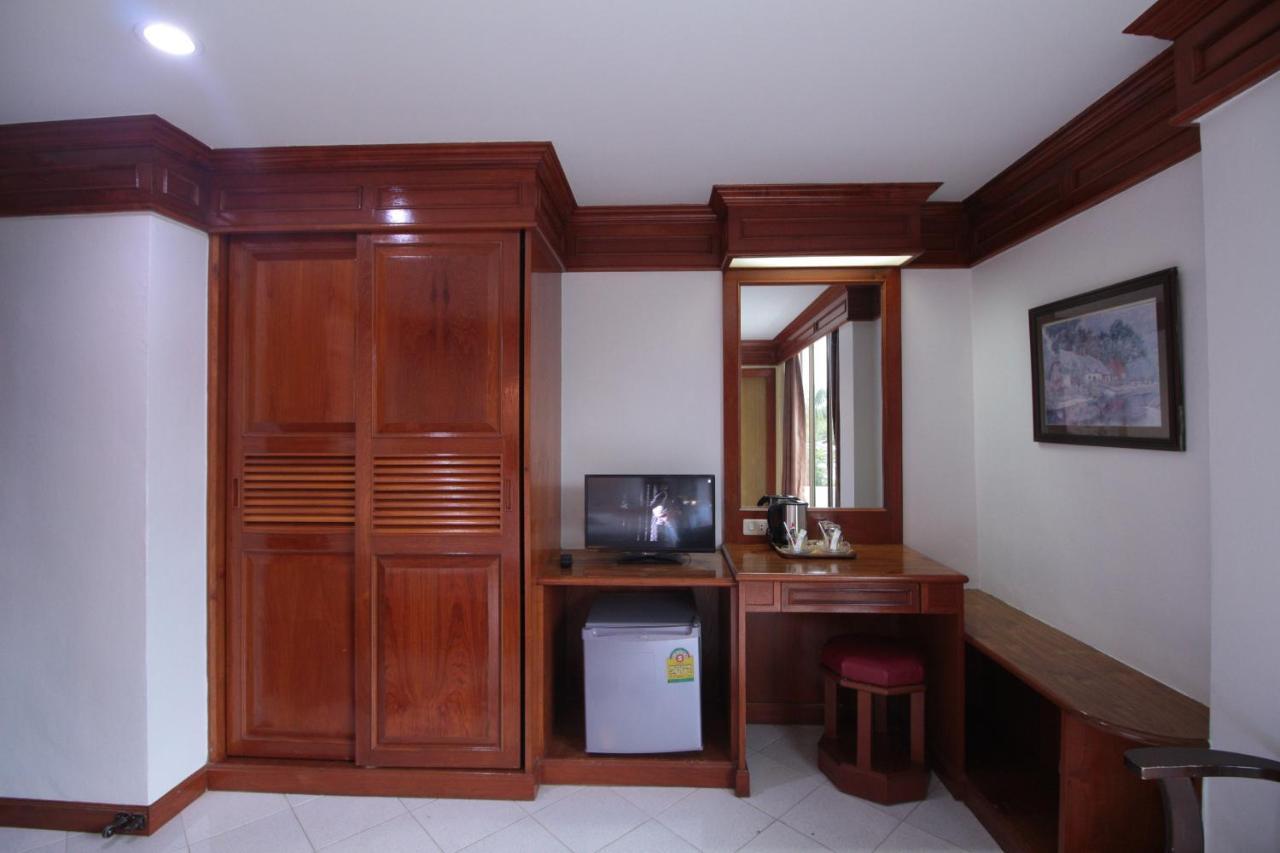 Taj Phuket Inn Patong Εξωτερικό φωτογραφία